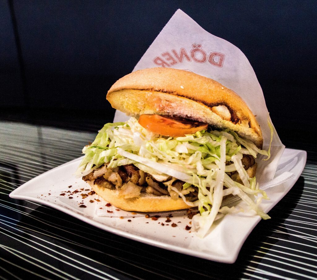 Sucuk Döner (NUR Mo. u. Di.)